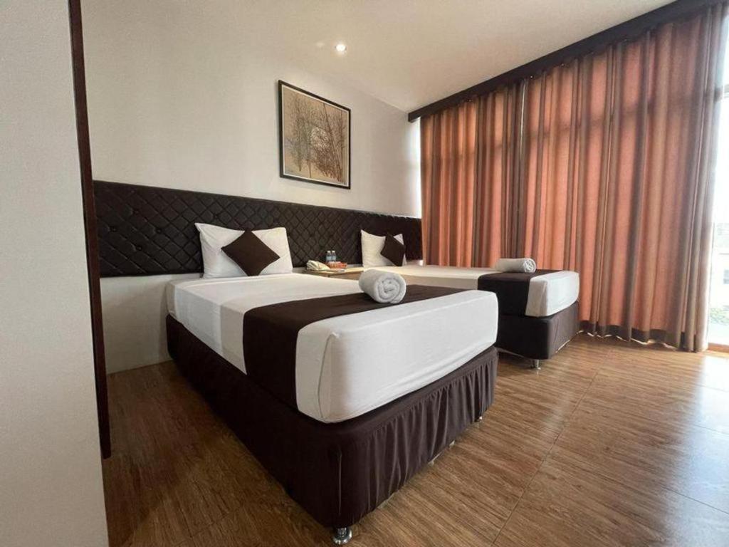 Capitol Central Hotel And Suites Cebu Bagian luar foto